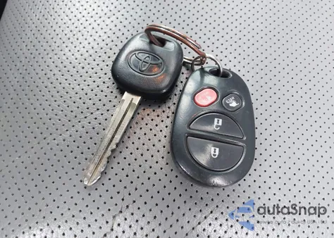 2015 Toyota Sequoia Platinum 5.7L V8 from USA, damaged, VIN 5TDDY5G11FS124001